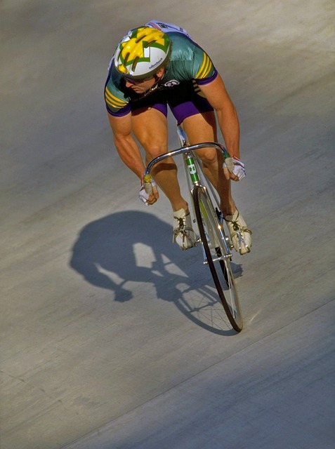 澎湃：泰州开建“苏超”冠军奖杯打卡点，预计12月上旬亮相